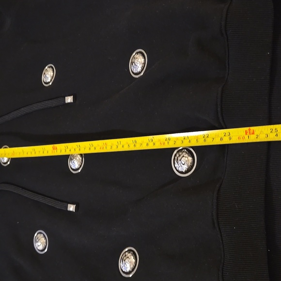 Men's Versace Versus Lion's Head Hoodie - Picture 7 of 7